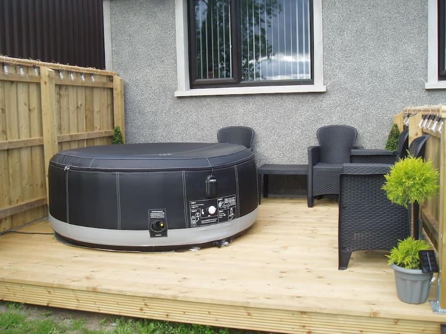 'Little Acre' Perfect For Business Or Pleasure Apartamento Portadown Exterior foto