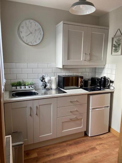 'Little Acre' Perfect For Business Or Pleasure Apartamento Portadown Exterior foto
