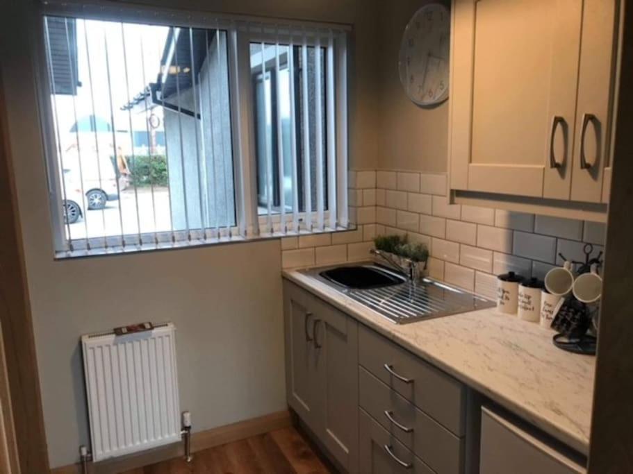 'Little Acre' Perfect For Business Or Pleasure Apartamento Portadown Exterior foto